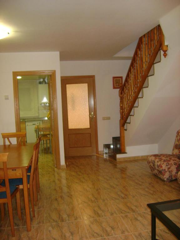 Apartamentos Pirineos Ordesa El Pueyo de Araguás Quarto foto