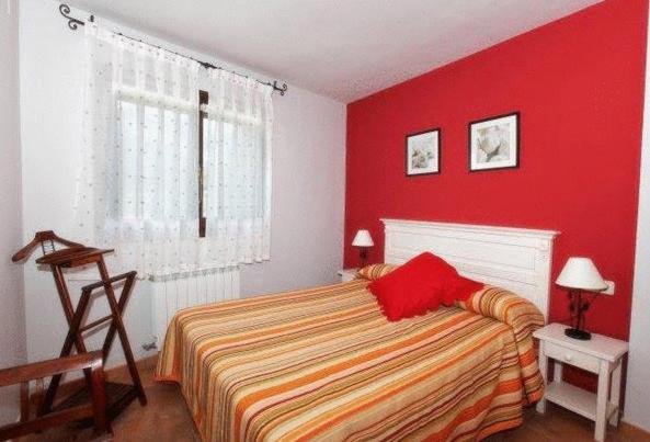 Apartamentos Pirineos Ordesa El Pueyo de Araguás Quarto foto