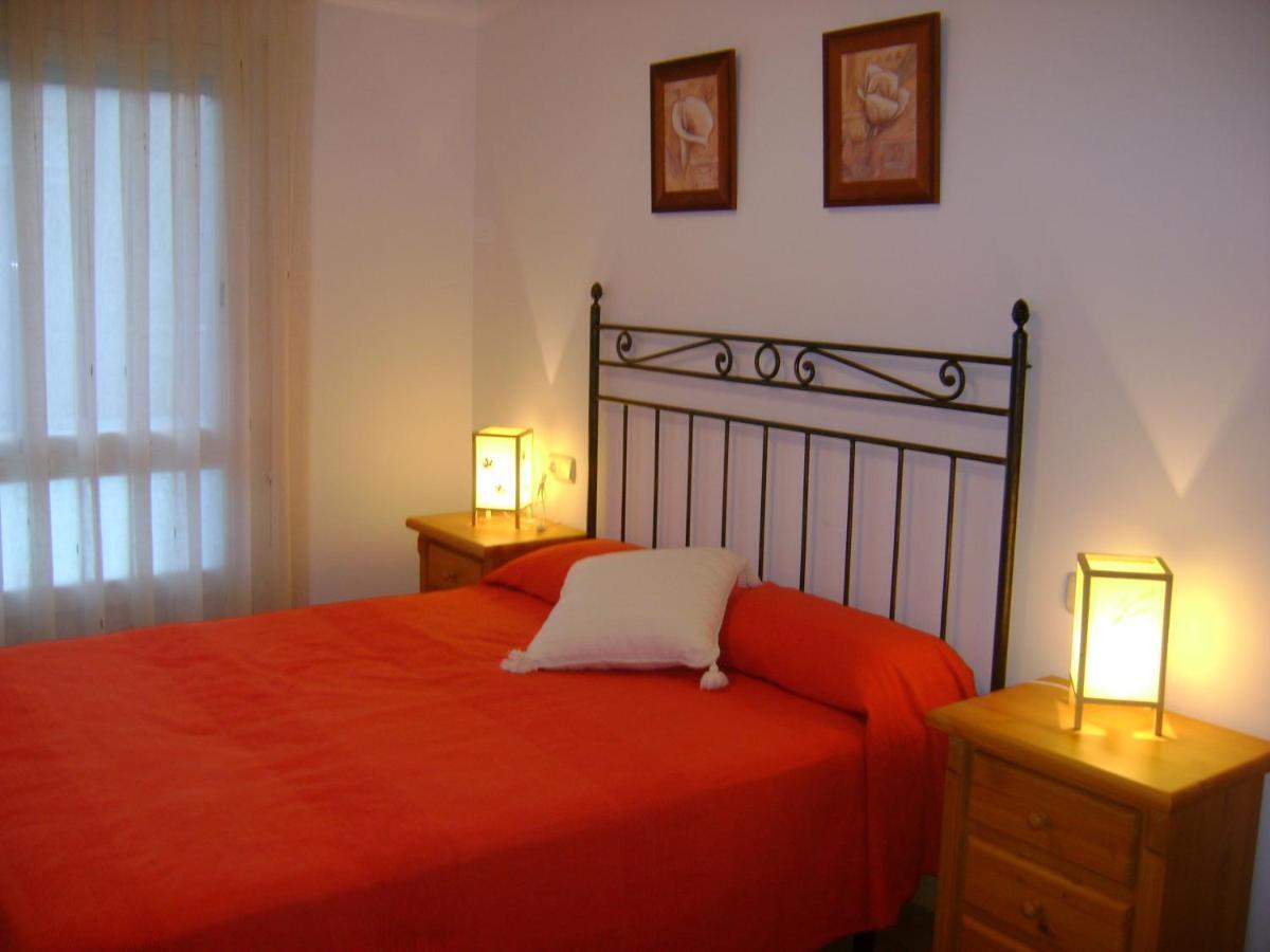 Apartamentos Pirineos Ordesa El Pueyo de Araguás Quarto foto